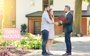 selling with a real estate agent